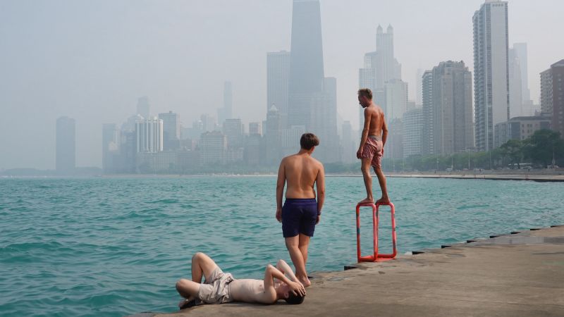 NextImg:Over 120 million Americans are under air quality alerts as smoke and hazy skies from Canada's wildfires stretch into third day | CNN