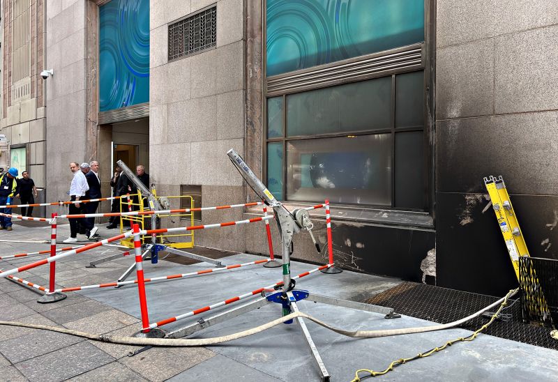 Smoke pours out of Tiffany u0026 Co. flagship 5th Ave. New York store two  months after reopening | CNN Business