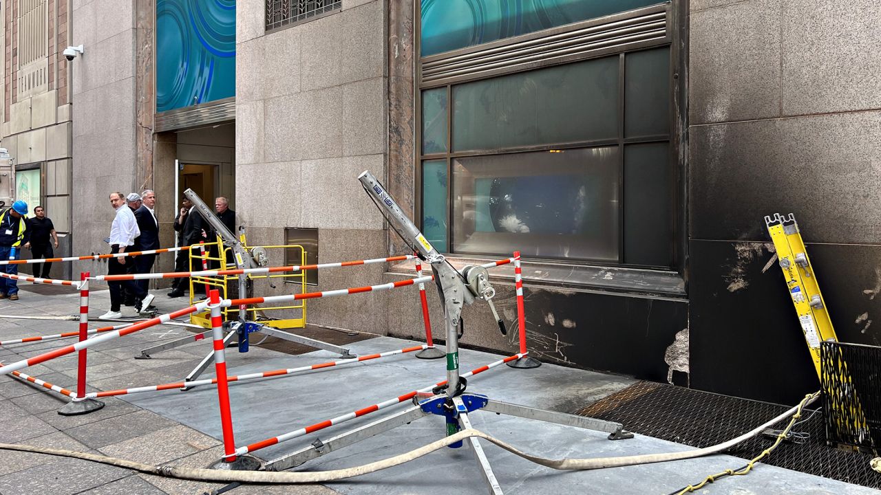 Smoke pours out of Tiffany & Co. flagship 5th Ave. New York store two  months after reopening