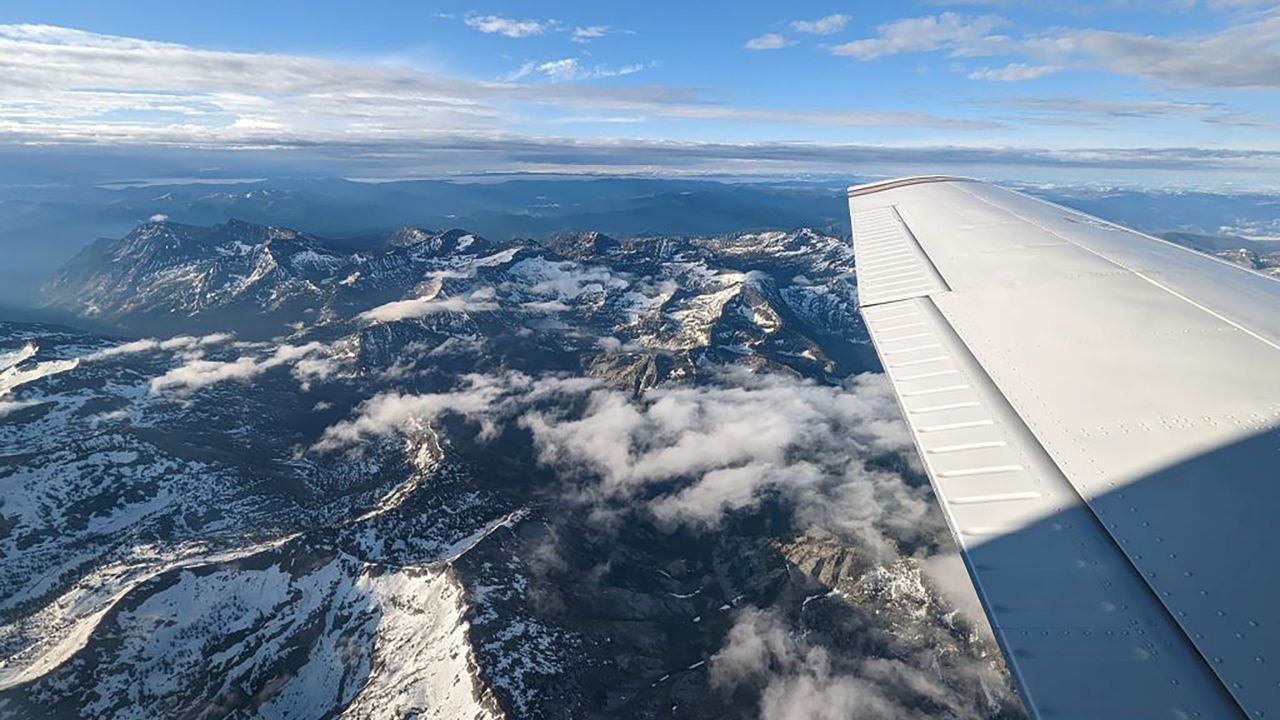 The pilots took in breathtaking views as they flew across the country in less than 48 hours.