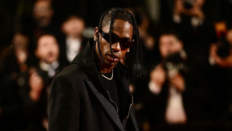 NextImg:Travis Scott will not face criminal charges over Astroworld crowd crush | CNN