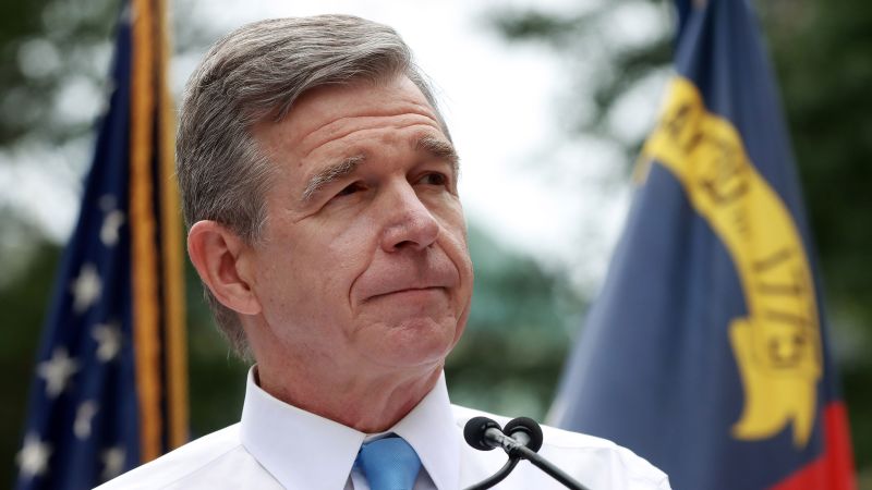 North Carolina governor signs bill adjusting new abortion law before it goes into effect | CNN Politics