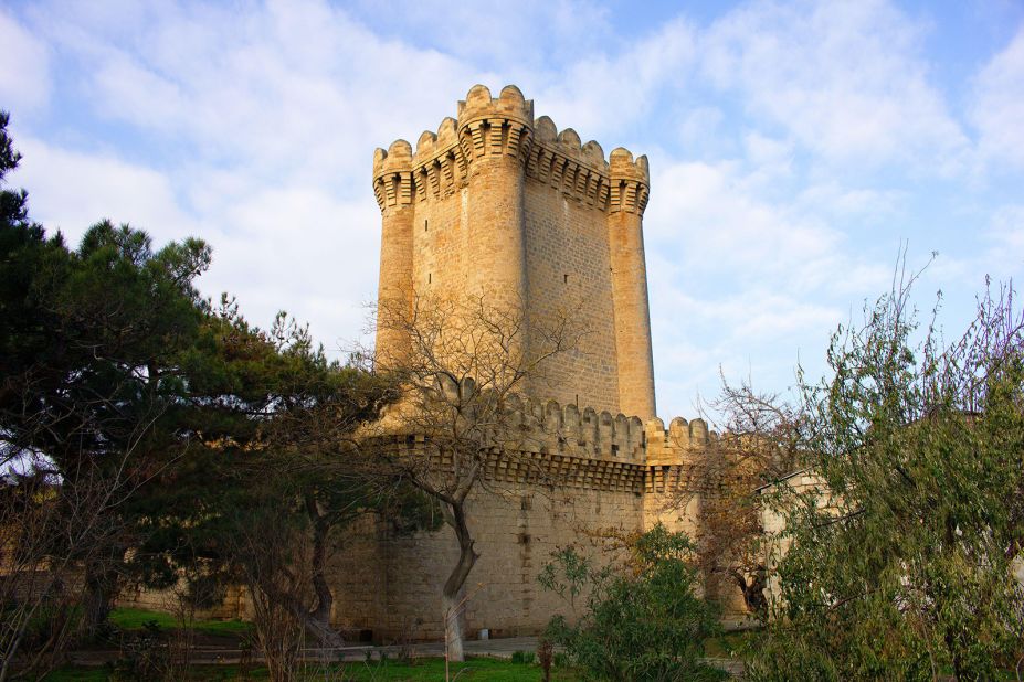 <strong>Quadrangular Mardakan Castle: </strong>This quadrangular fortress in the historic village of Mardakan was built by the Shirvanshah dynasty ruler Akhsitan I in the late 12th century. 