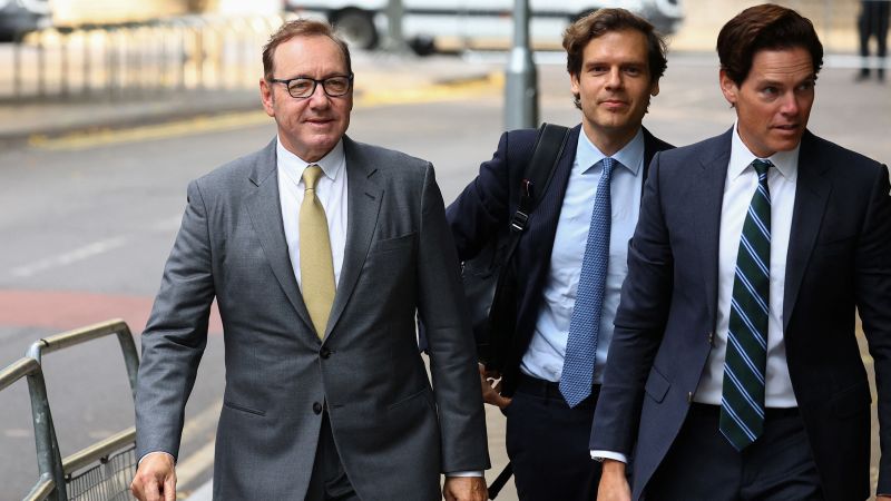 NextImg:Kevin Spacey is a 'sexual bully,' UK prosecutor tells court | CNN
