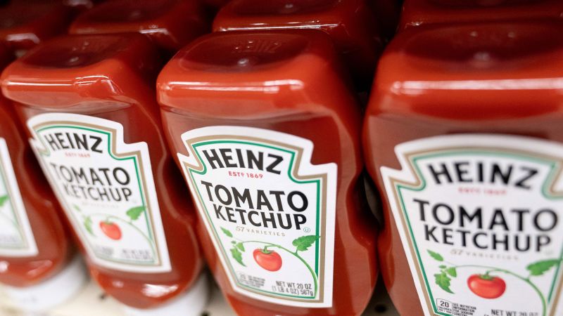 Read more about the article To fridge or not to fridge? Ketchup company clears the air on how you should store the popular condiment – CNN