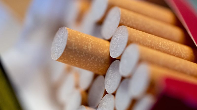 NextImg:Big Tobacco posts warning signs at 220,000 US stores, wrapping up ongoing lawsuit since 1999 | CNN Business