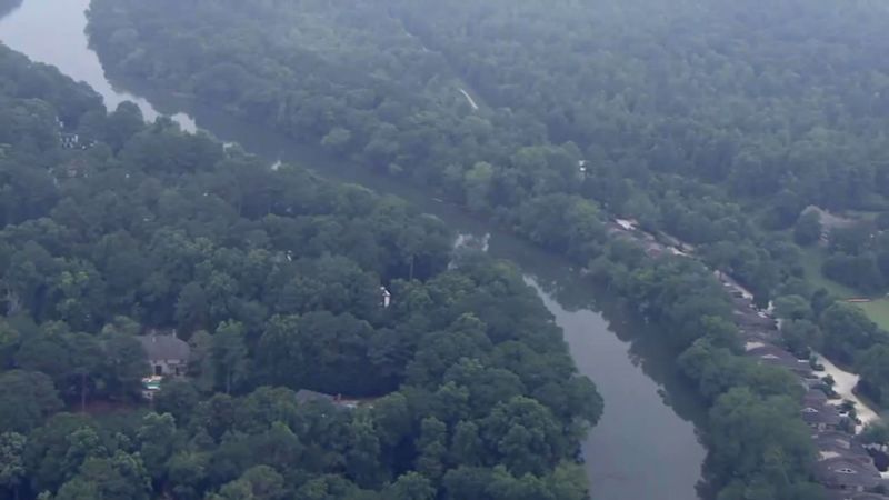 NextImg:6 miles of Chattahoochee River closed ahead of holiday weekend due to E. coli contamination | CNN