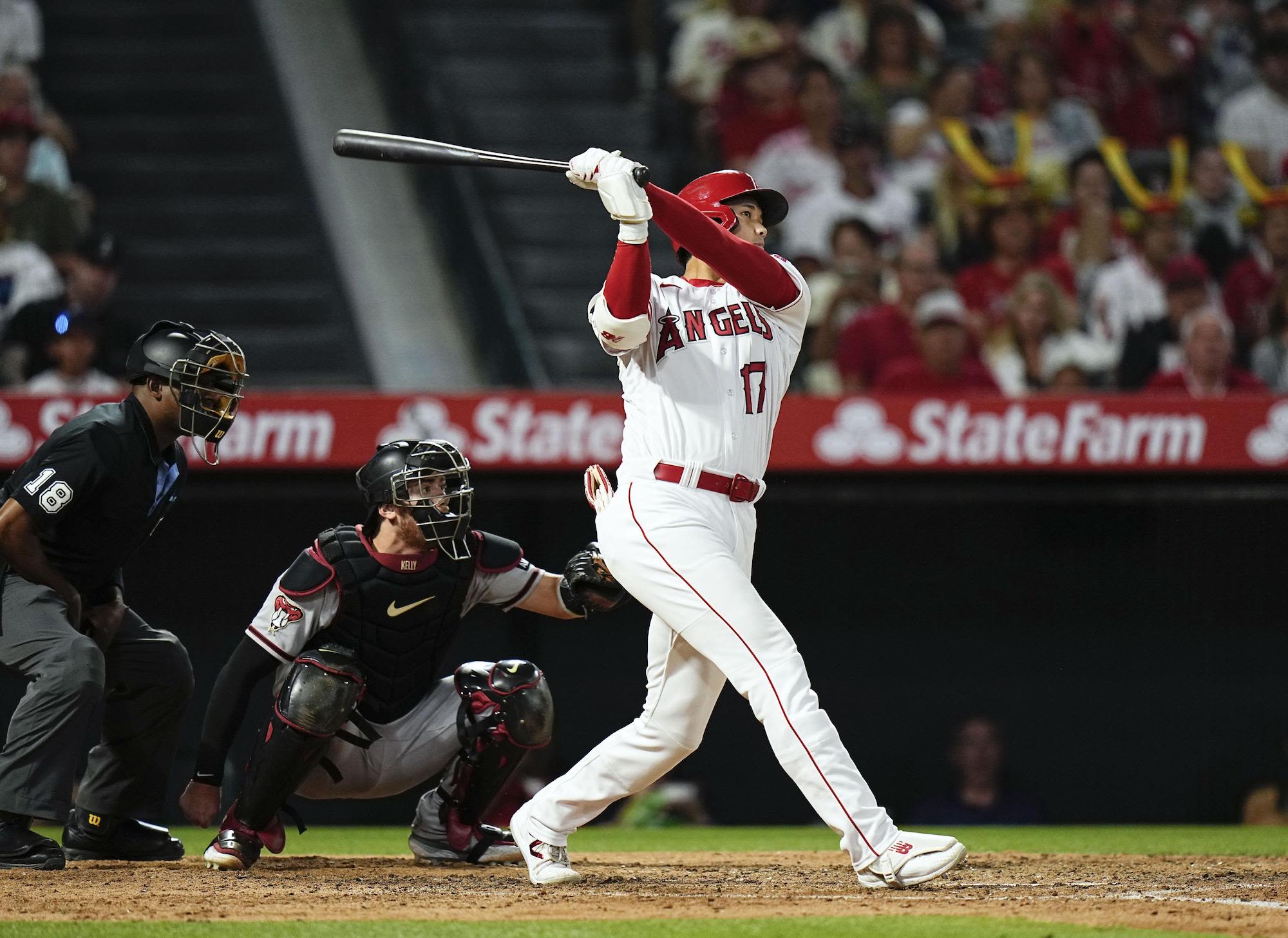 Ohtani hits the longest home run of his MLB career (493 feet) to reach 30  this season