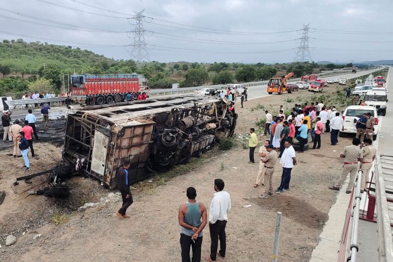 At Least 25 Dead After Wedding Party Bus Bursts Into Flames In India | CNN