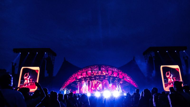 NextImg:Concert season is so weird right now | CNN