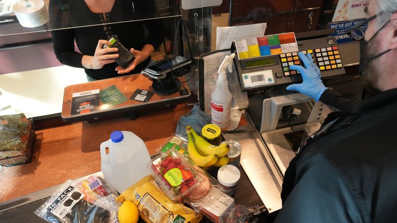 NextImg:Minimum wage workers in these states and localities just got a raise | CNN Politics
