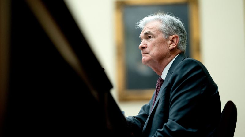 NextImg:There was an intense debate at the Fed over pausing rate hikes, minutes show | CNN Business