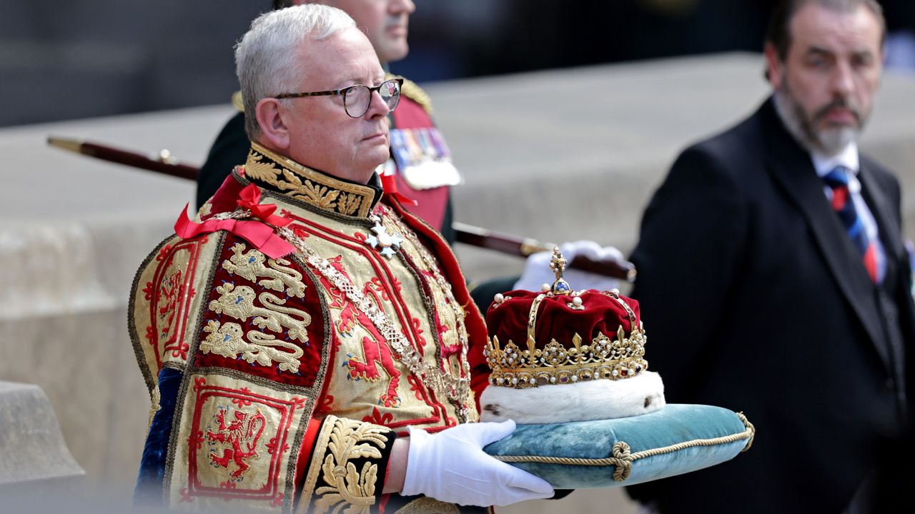 The Scottish crown jewels were carried ahead of the thanksgiving service. 