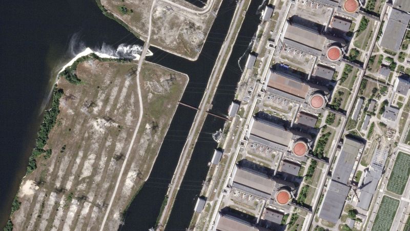 NextImg:Ukraine warns Russia might attack the Zaporizhzhia nuclear power plant. How worried should we be? | CNN
