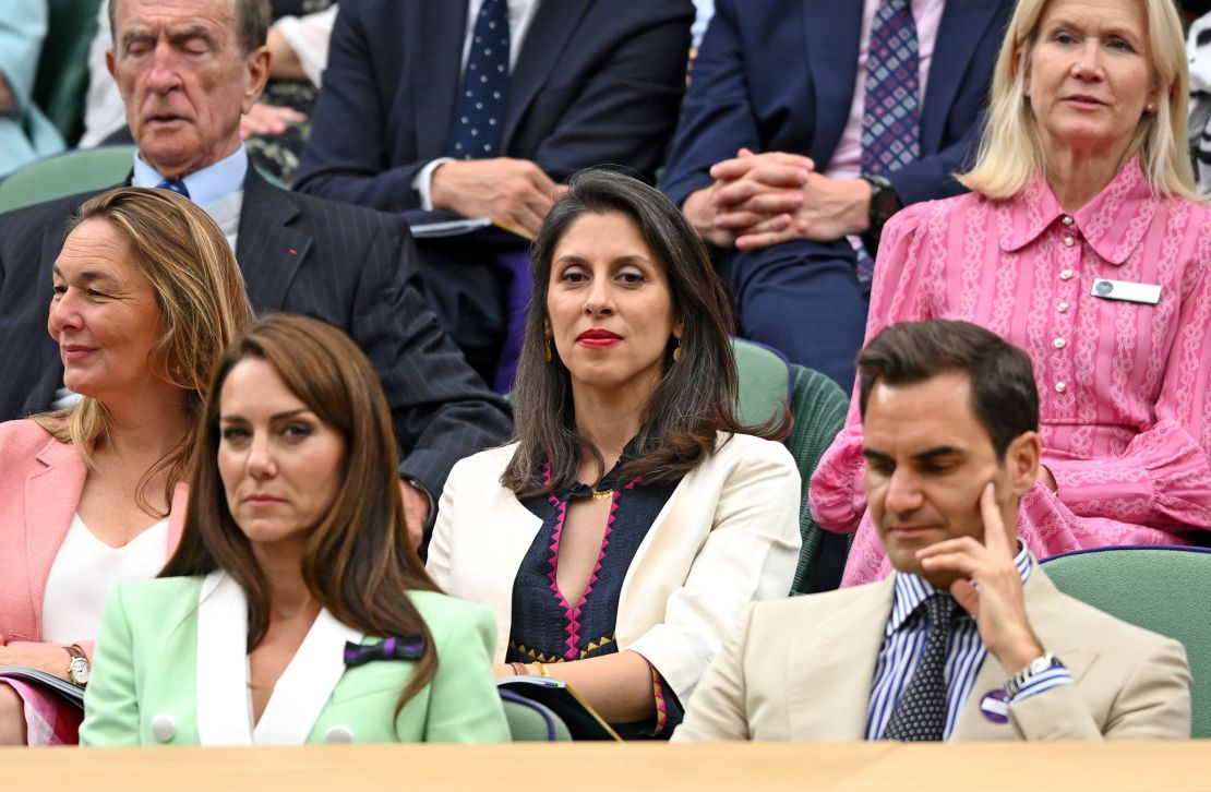 LONDON, ENGLAND - JULY 04: (L-R) François Jauffret, Catherine, Princess of Wales, Nazanin Zaghari-Ratcliffe and Roger Federer court side on day two of the Wimbledon Tennis Championships at the All England Lawn Tennis and Croquet Club on July 04, 2023 in London, England.