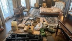 Μια εικόνα από τις επιδρομές στο σπίτι και το γραφείο του Prigozhin.