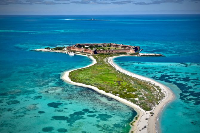 <strong>Garden Key (Dry Tortugas National Park): </strong>Located at the extreme western end of the Florida Keys, Garden Key is the only campground in the Dry Tortugas National Park. A daily ferry service departs from the Key West Ferry Terminal.   
