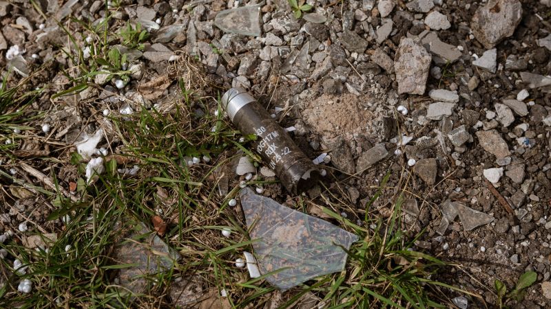 What are the cluster munitions the US is supplying Ukraine with and why are they so controversial? | CNN