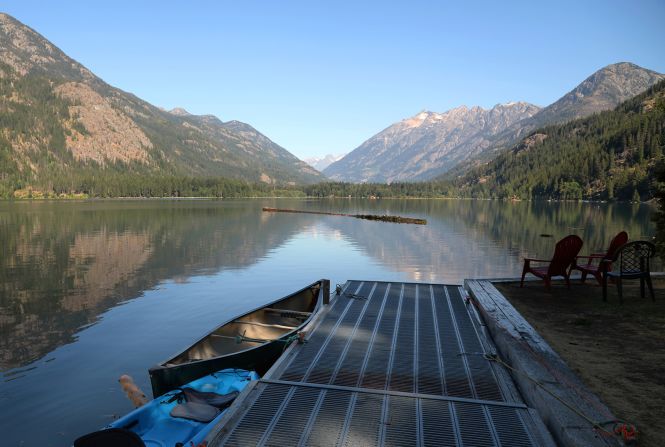 <strong>Weaver Point (Lake Chelan National Recreation Area):</strong> A dramatic fjord-like valley in the North Cascades range of Washington State provides a stunning location for this walk-in or boat-in campground at the north end of Lake Chelan.