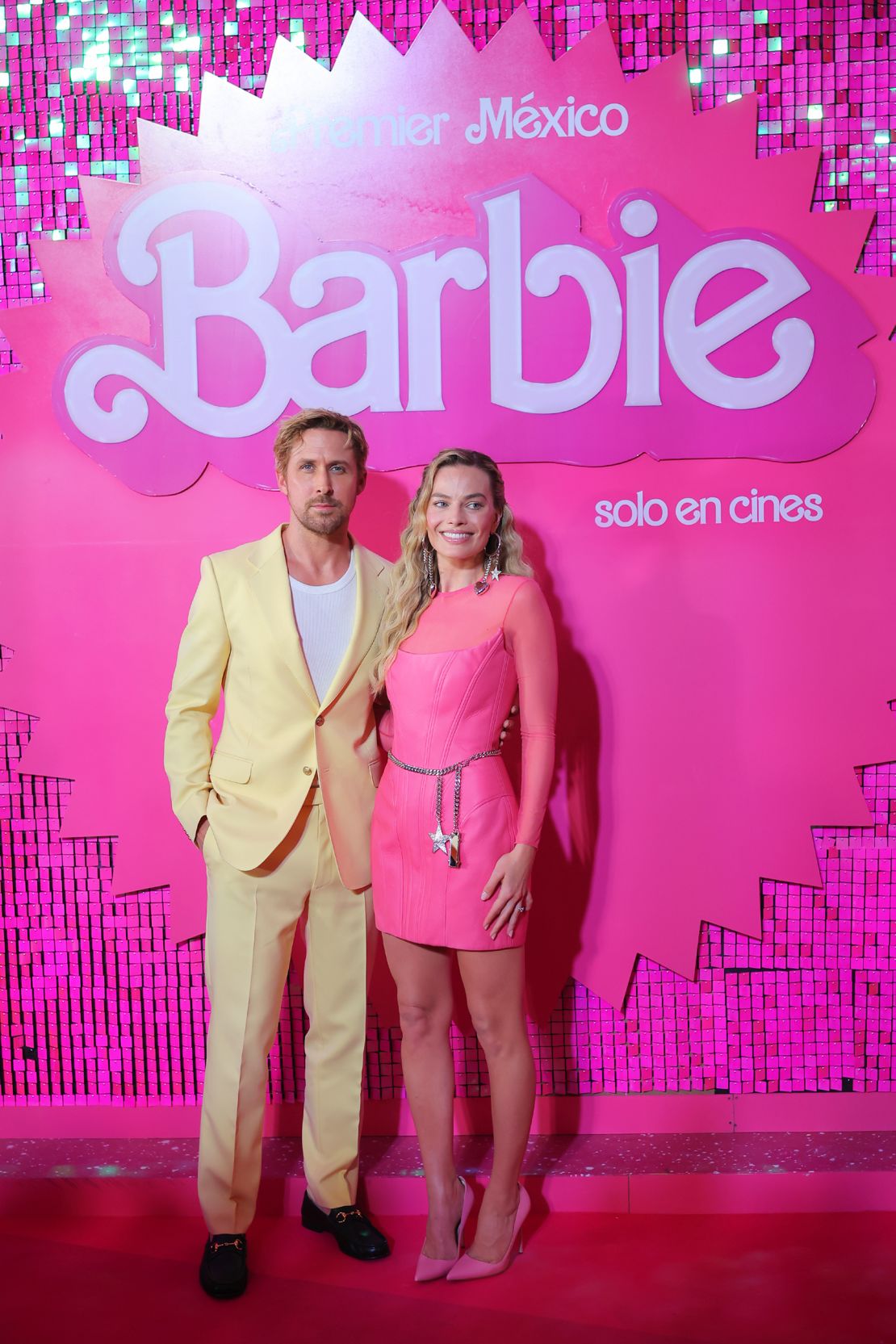 NAUCALPAN DE JUAREZ, MEXICO - JULY 06: Ryan Gosling and Margot Robbie pose during the pink carpet for 'Barbie' at Plaza Parque Toreo on July 06, 2023 in Naucalpan de Juarez, Mexico. (Photo by Hector Vivas/Getty Images)