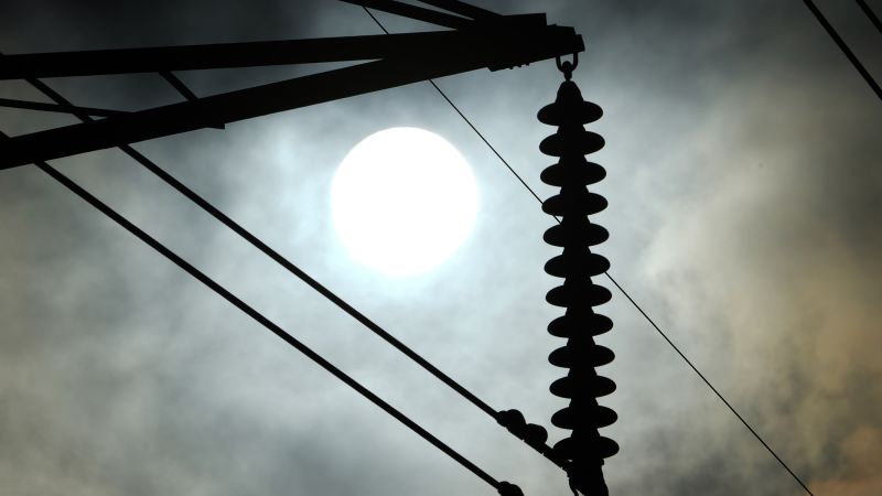 NextImg:Sweltering Americans have fewer protections against power shutoffs this summer | CNN Business