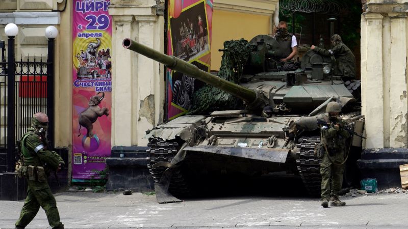 ‘Russia is a bizarre country’: Historian Nina Khruscheva on a strange few weeks in Moscow | CNN