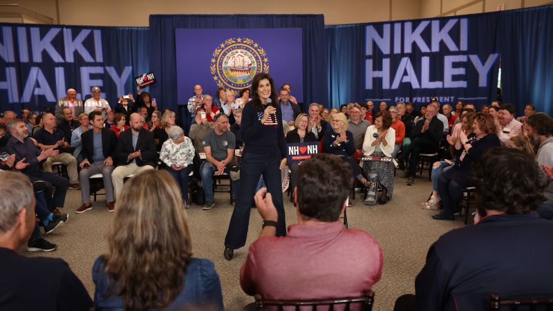 NextImg:Why Trump's Republican rivals should focus on New Hampshire, not Iowa | CNN Politics