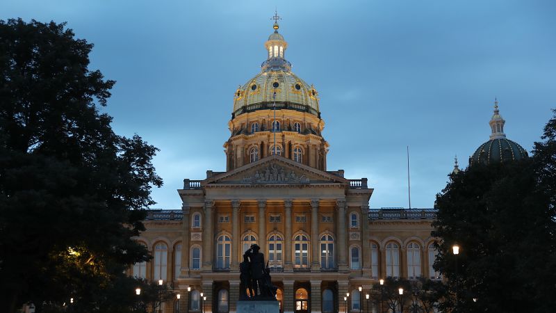 NextImg:Iowa's special session places abortion at forefront in 2024 GOP primary | CNN Politics