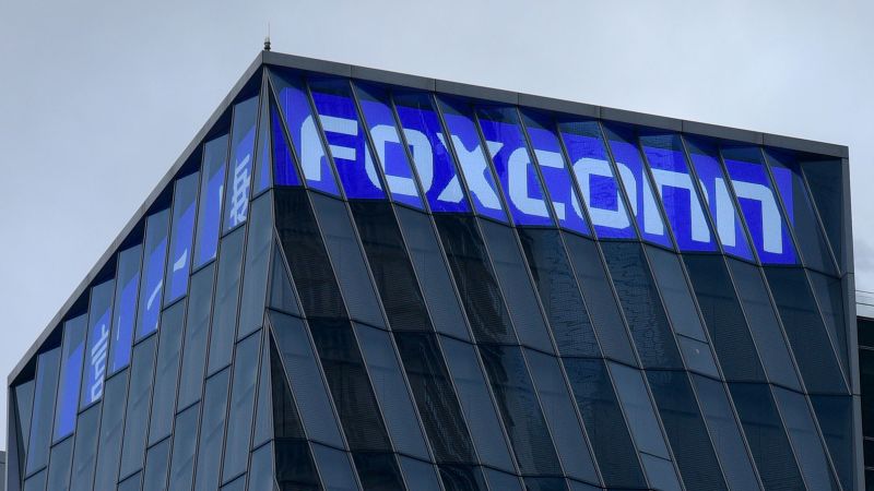 Read more about the article Foxconn pulls out of $19 billion chipmaking project in India – CNN