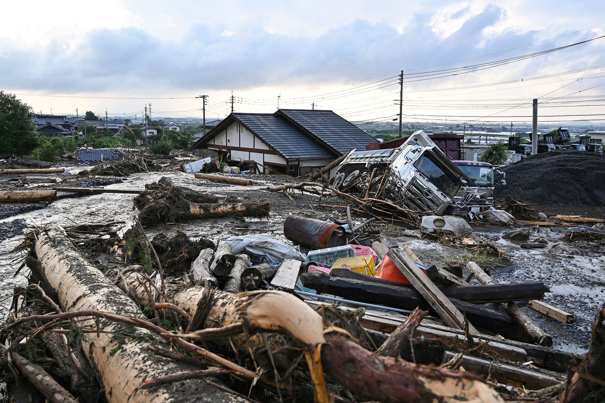 Japan Weather Agency Warns of Landslides, Floods Due to Storm