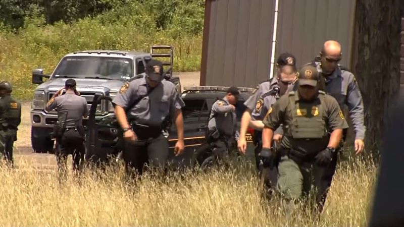 Video: Pennsylvania escaped inmate manhunt intensifies after new clues discovered | CNN