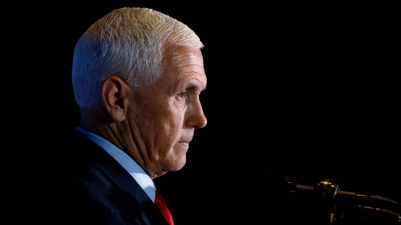 NextImg:Pence: Question of Ukraine's NATO membership should wait until 'after the war is won' | CNN Politics
