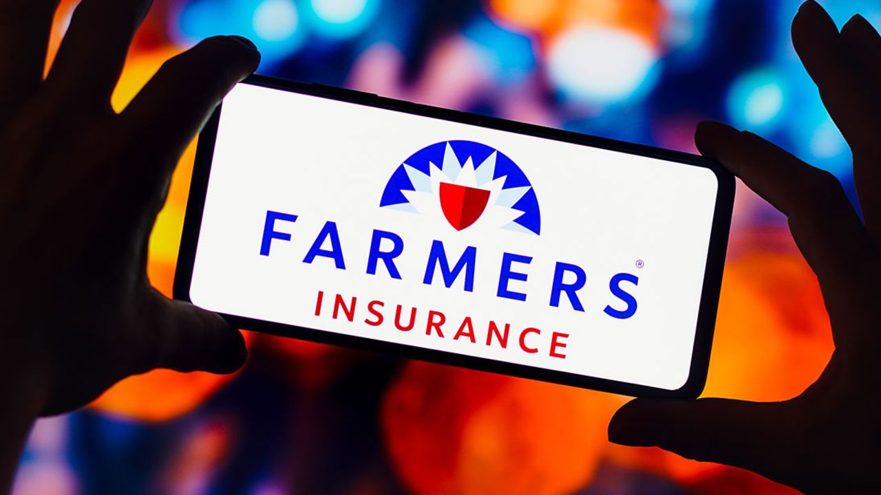 BRAZIL - 2022/09/16: In this photo illustration, the Farmers Insurance Group logo is seen displayed on a smartphone. (Photo Illustration by Rafael Henrique/SOPA Images/LightRocket via Getty Images)