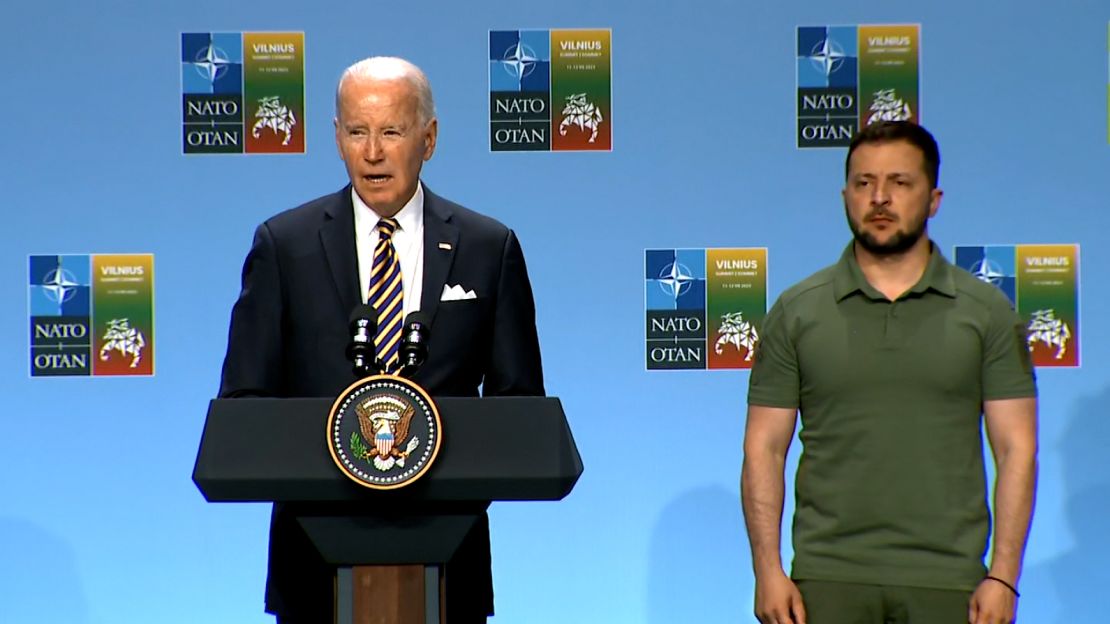01 biden zelensky G7 announcement 0712