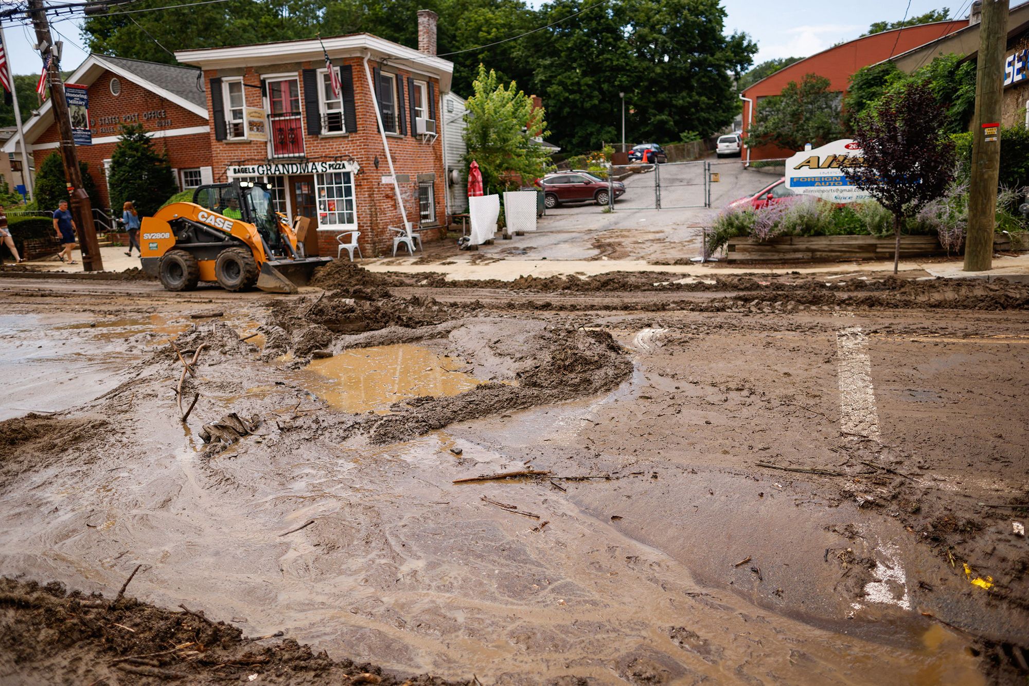 Does Flood Insurance Cover Water Main Breaks  : What You Need to Know