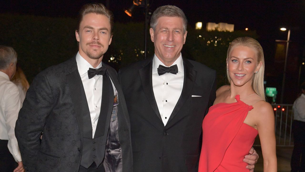 Bruce Hough, father of 'Dancing with the Stars' siblings, qualifies for
