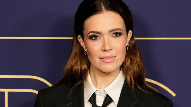 NextImg:Mandy Moore spots thief allegedly stealing a package from her home: 'People are the worst' | CNN