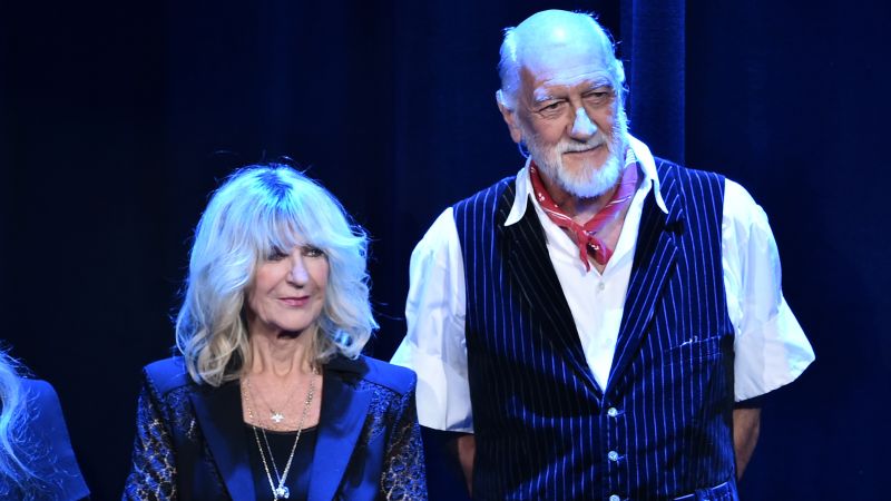 Mick Fleetwood performs the late Christine McVie’s ‘Songbird’ in honor ...