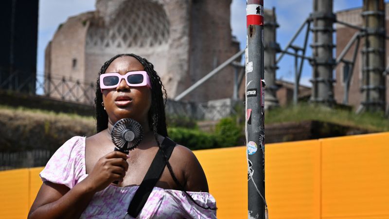NextImg:Italy issues 'extreme' health warning for 15 cities as heatwave grips Europe | CNN