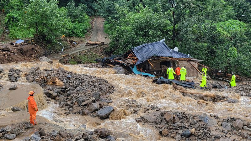 Video: Deadly underpass flooding kills dozens in South Korea  | CNN