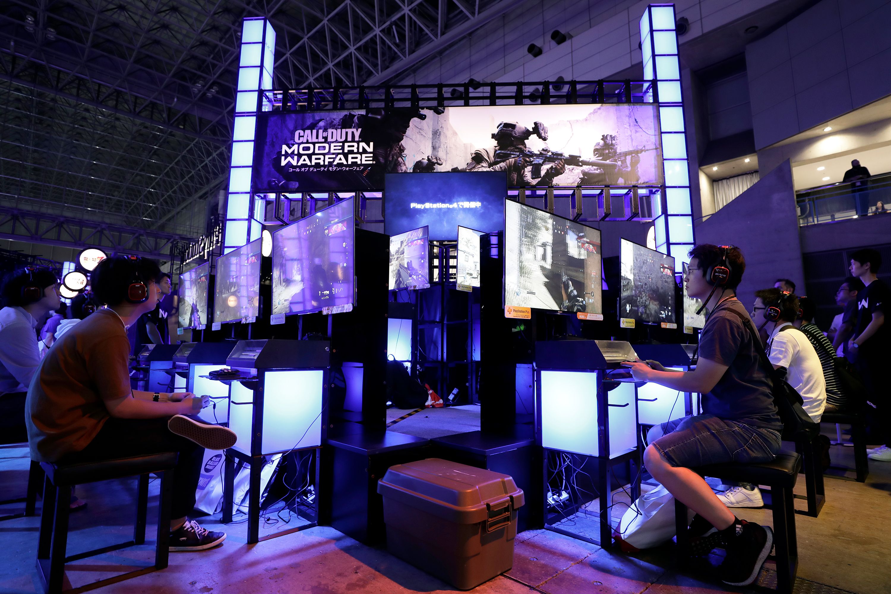 Call of Duty Will Stay on PlayStation After Microsoft-Activision Deal - WSJ