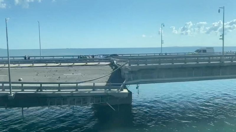 NextImg:Why the Crimean Bridge is so important to Vladimir Putin | CNN