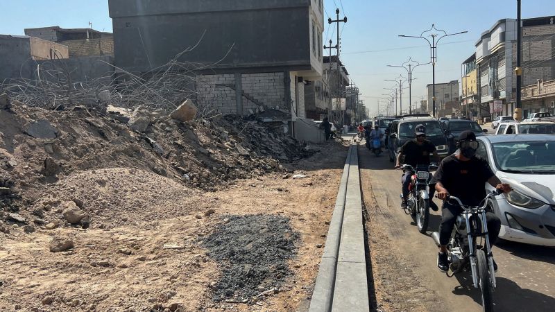 NextImg:Iraqi officials condemn demolition of 300-year-old minaret in Basra | CNN