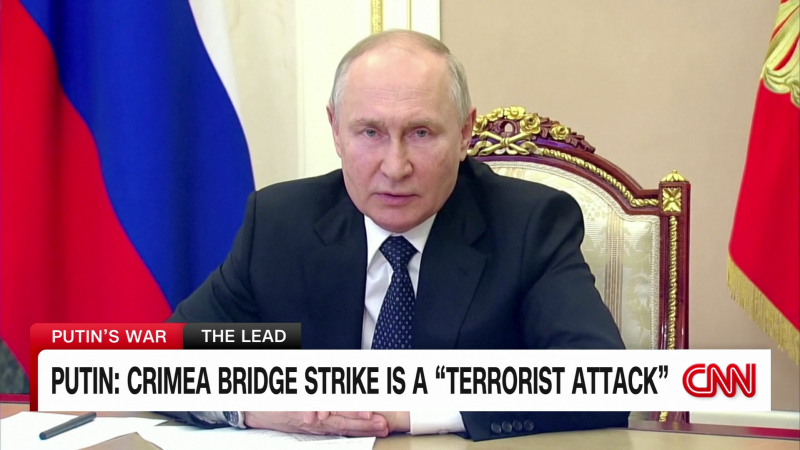 Ukraine’s forces struck a key bridge that connects Crimea to Russia. Now Putin is vowing retaliation | CNN
