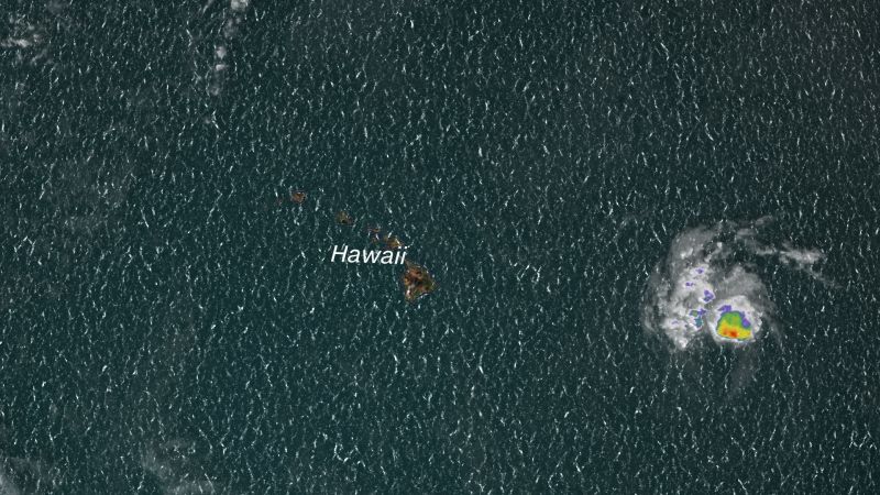 NextImg:Tropical Storm Calvin threatens to bring heavy rainfall and dangerous coastal surf to the Hawaiian islands | CNN