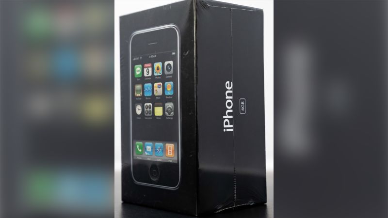 Elusive Apple iPhone from 2007 sells for 190 000 CNN Business