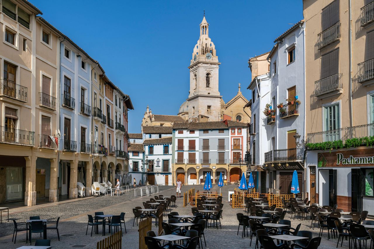 2GFCD9A Plaza del Mercado (Market Square), Xativa, Valencian Community, Spain