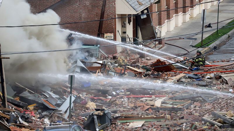 NextImg:NTSB investigation into Pennsylvania candy factory explosion reveals natural gas was leaking from 2 service lines | CNN