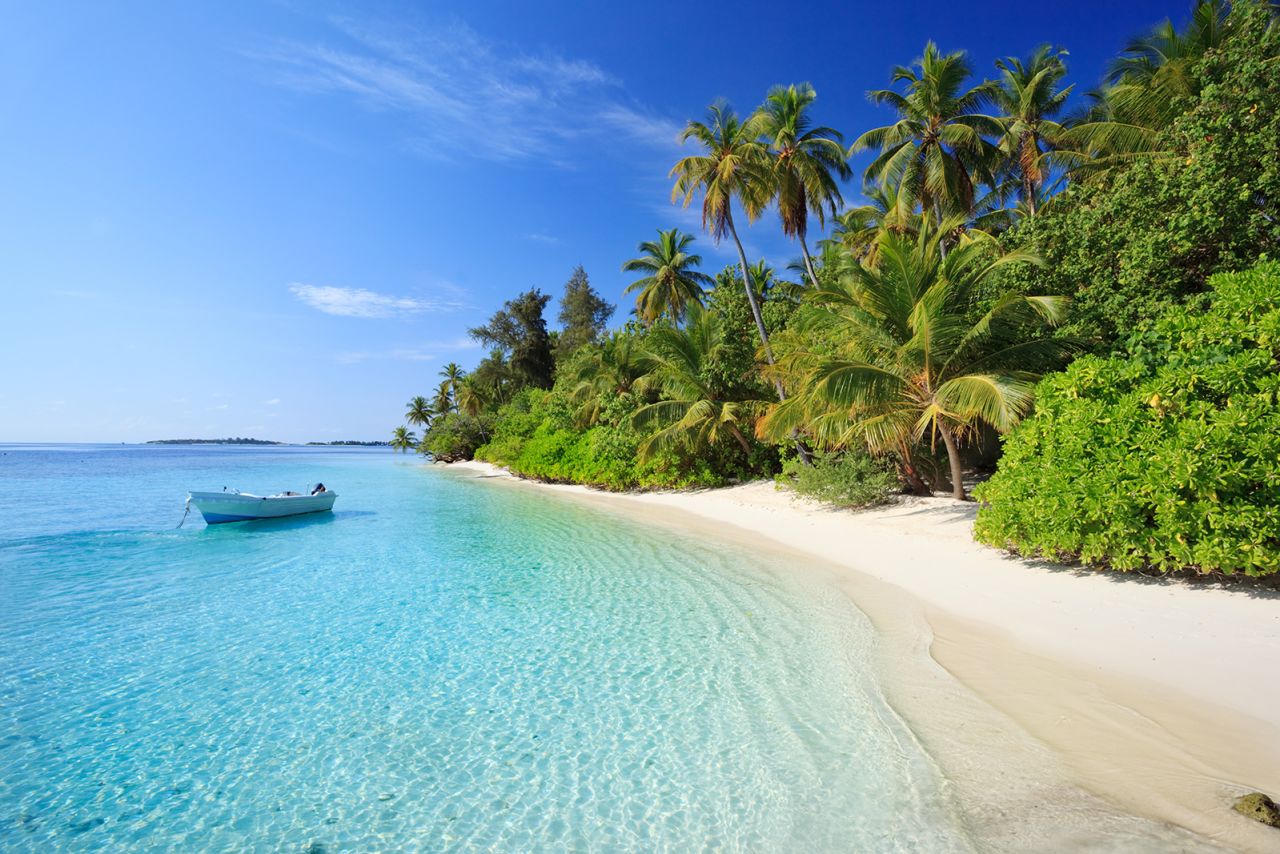 Many people fancy a luxury flight to the island paradises of the Maldives.