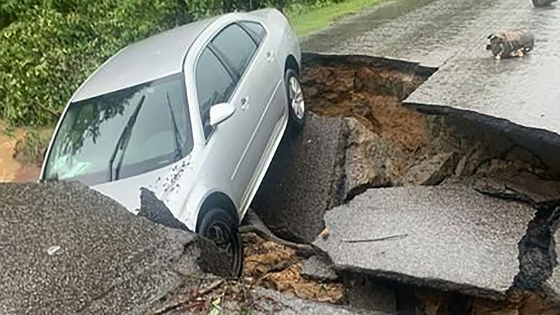 Kentucky governor declares emergency after heavy rainfall causes widespread flooding | CNN